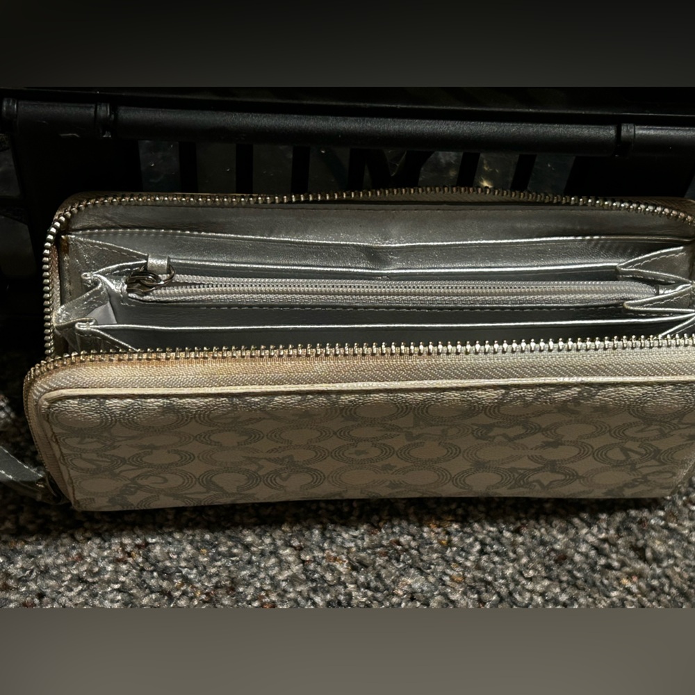 Coach Silver Patterned Wallet - Picture 4 of 4